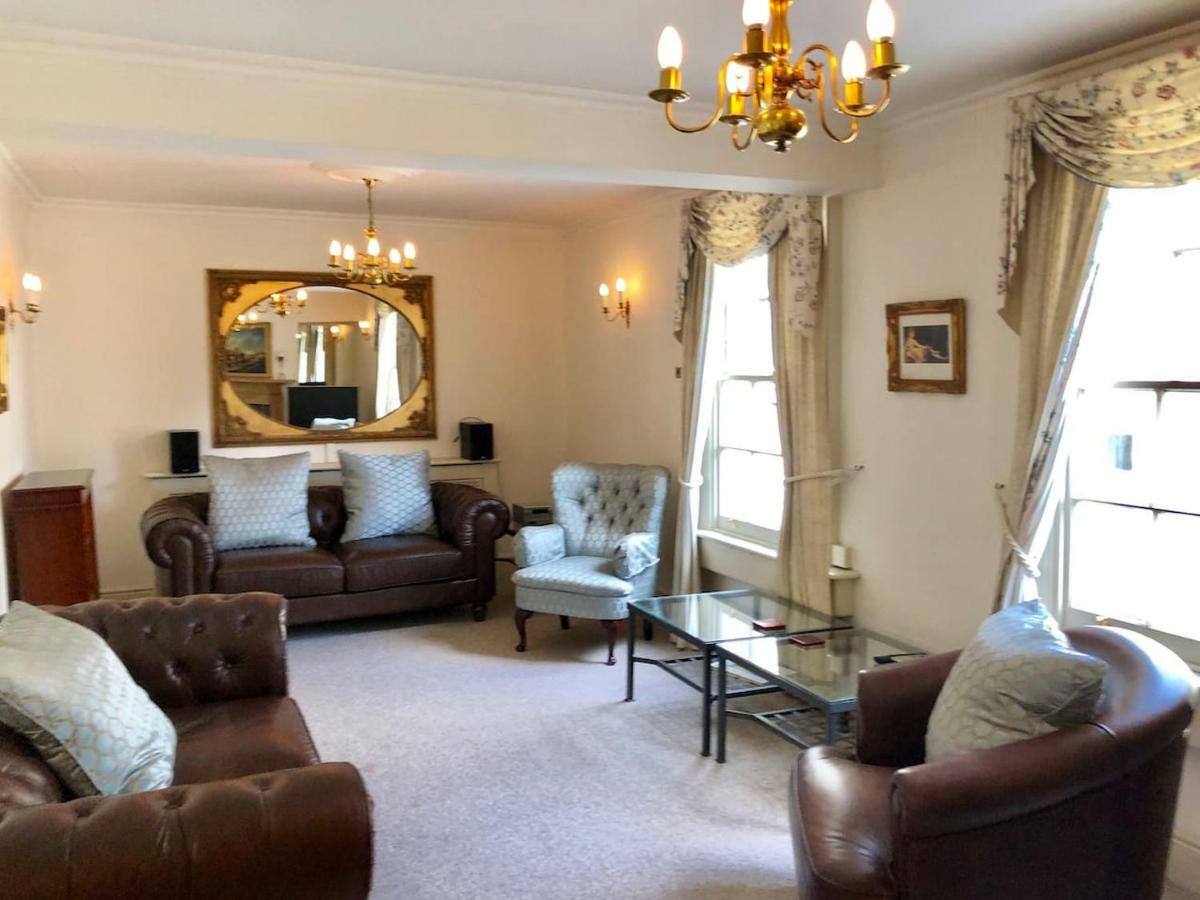 Lauras Townhouse Apartments Lansdown Slope Townhouse Bath Dış mekan fotoğraf